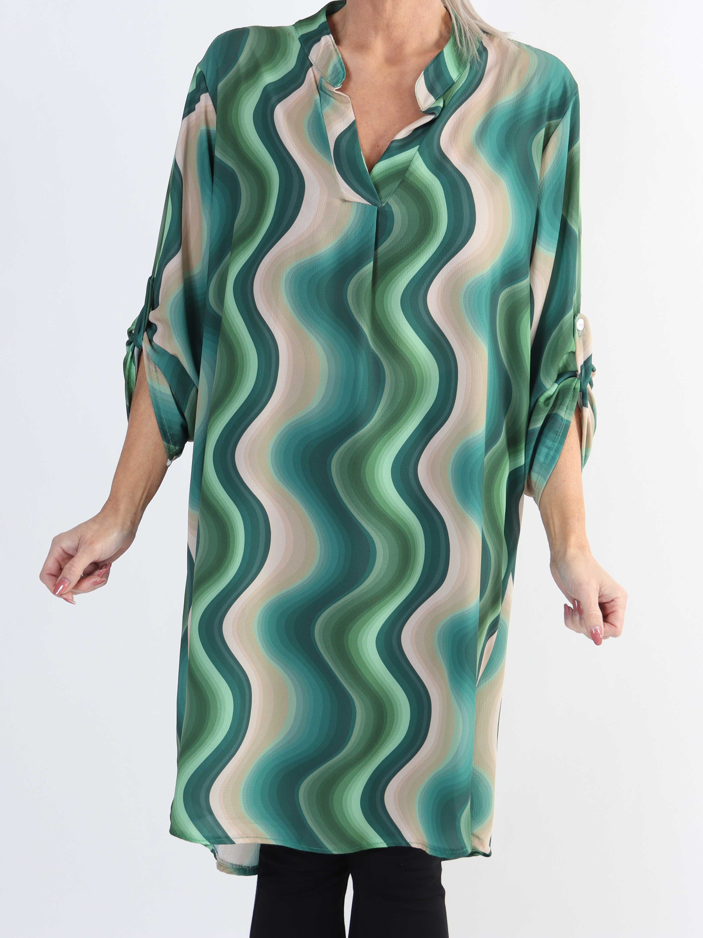 Vanesa Dress Wave - Lätt och luftig mönstrad klänning i stora storlekar - Blue